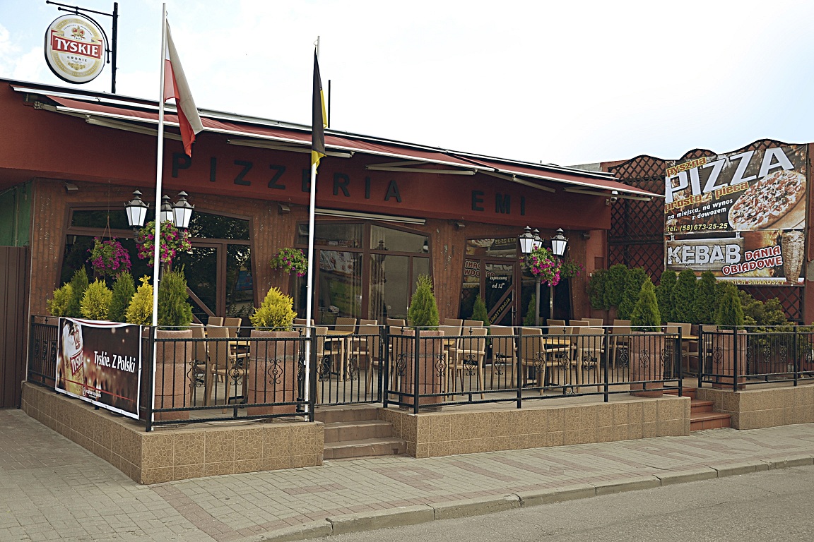 Pizzeria EMI wnętrze